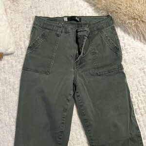Green cargo-like pants- cropped